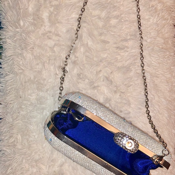 Evening Clutch - Picture 2 of 4